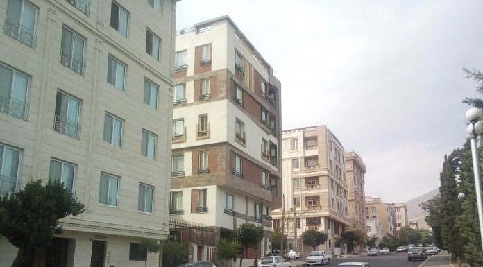 What does an Iranian house look like?