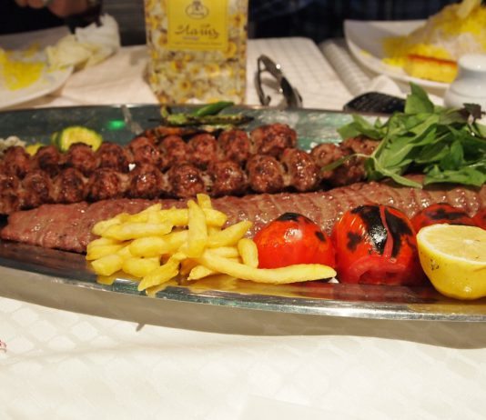 What do Iranians eat? Dining cultures in Iran